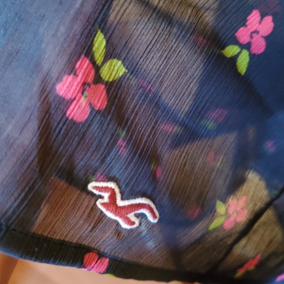 Hollister top - Picture 4 of 6